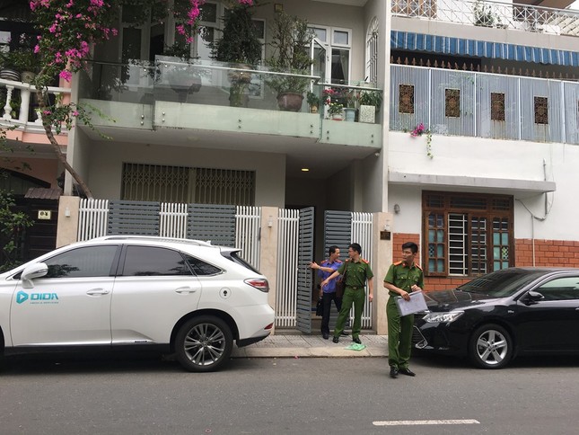 Người chứng kiến nói gì về việc khám nhà ông Văn Hữu Chiến? ảnh 2