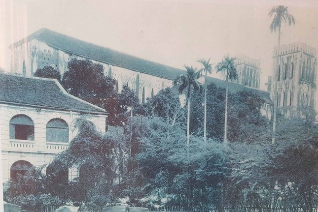Triển lãm 'Hoài niệm Hà Nội phố' ảnh 3