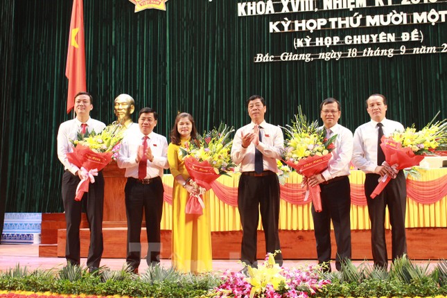Bắc Giang có thêm hai phó chủ tịch ảnh 2