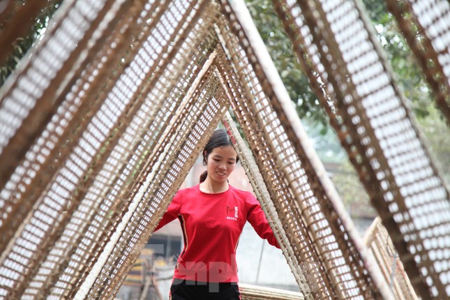 Làng nghề bánh đa nem Thổ Hà tất bật vào vụ Tết ảnh 3