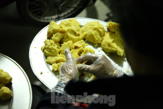 Làng nghề bánh phu thê ngon nức tiếng Bắc Ninh hối hả vào vụ Tết ảnh 2