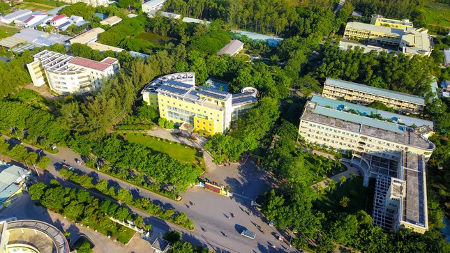 Ngắm khuôn viên Đại học Trà Vinh - ngôi trường lọt Top 200 Đại học xanh phát triển bền vững ảnh 4