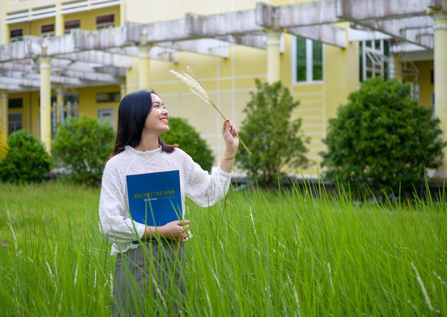 Ngắm khuôn viên Đại học Trà Vinh - ngôi trường lọt Top 200 Đại học xanh phát triển bền vững ảnh 8