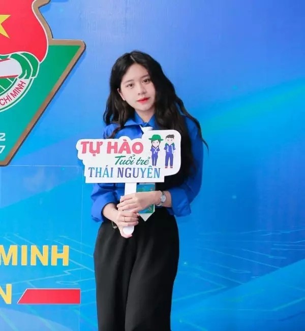 Đề cử Gương mặt trẻ Việt Nam tiêu biểu 2022: Nữ kiện tướng 18 tuổi của làng cờ vua Việt Nam ảnh 2