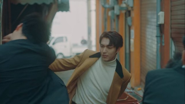 Quân vương Lee Min Ho cuối cùng cũng đã hành động khiến “crush” ngây người vì ngạc nhiên ảnh 10