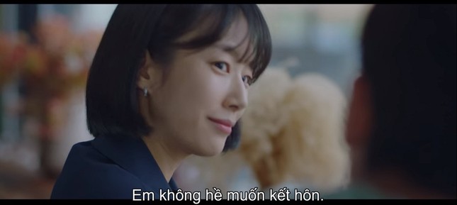 Hết nhắc tên, biên kịch “Hospital Playlist” còn cho cả sản phẩm có hình BTS vào phim ảnh 2