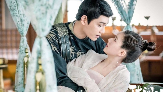 Triệu Lộ Tư - cô nàng “đào hoa” sở hữu gia tài phim ảnh toàn đóng cùng nam thần ảnh 5