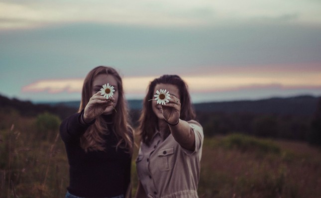 Nếu đã tìm thấy ai đó rất hiểu bạn, hãy giữ người ấy bên mình thật chặt nhé! ảnh 2