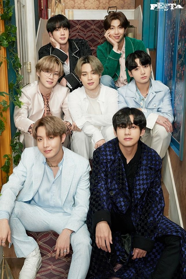 Chúc mừng sinh nhật BTS - “Chú cá voi cô đơn” giờ đã hòa giọng cùng thế giới! ảnh 1
