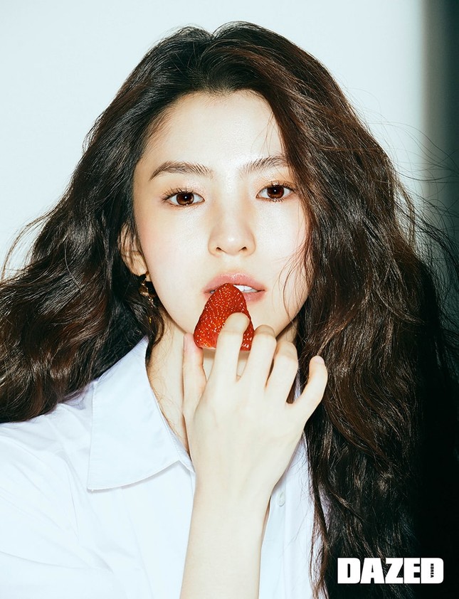 Han So Hee, “tiểu tam” xinh đẹp nhất điện ảnh Hàn càn quét các tạp chí thời trang ảnh 3