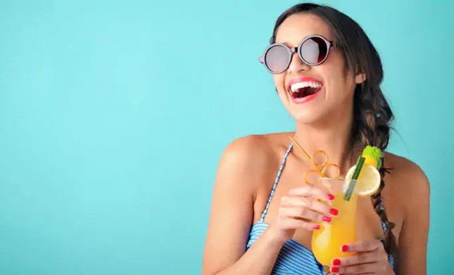 Người mà em yêu em còn chia tay được, mụn đã là gì! Dù là mụn mùa nóng cũng bye bye nha! ảnh 3