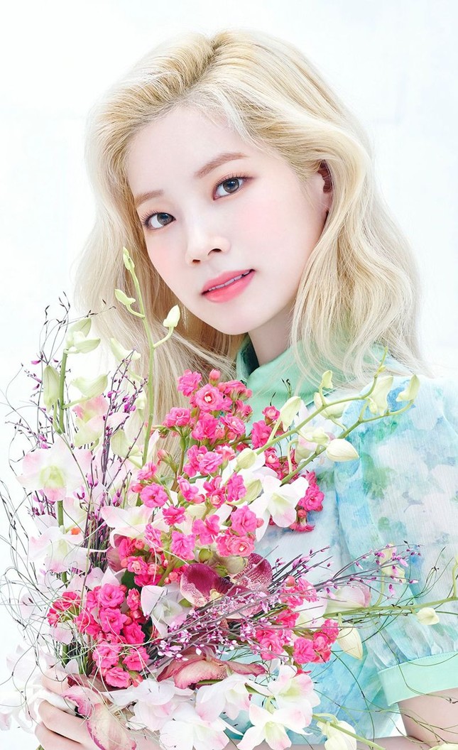 TWICE tung bộ ảnh xinh muốn xỉu của album tiếng Nhật nhưng vẫn khiến fan không hài lòng ảnh 8