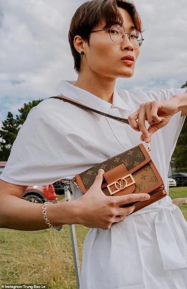 Ăn cắp hàng loạt túi LV, Dior,... chụp ảnh sống ảo, hot Instagram người Việt bị bắt ở Úc ảnh 1