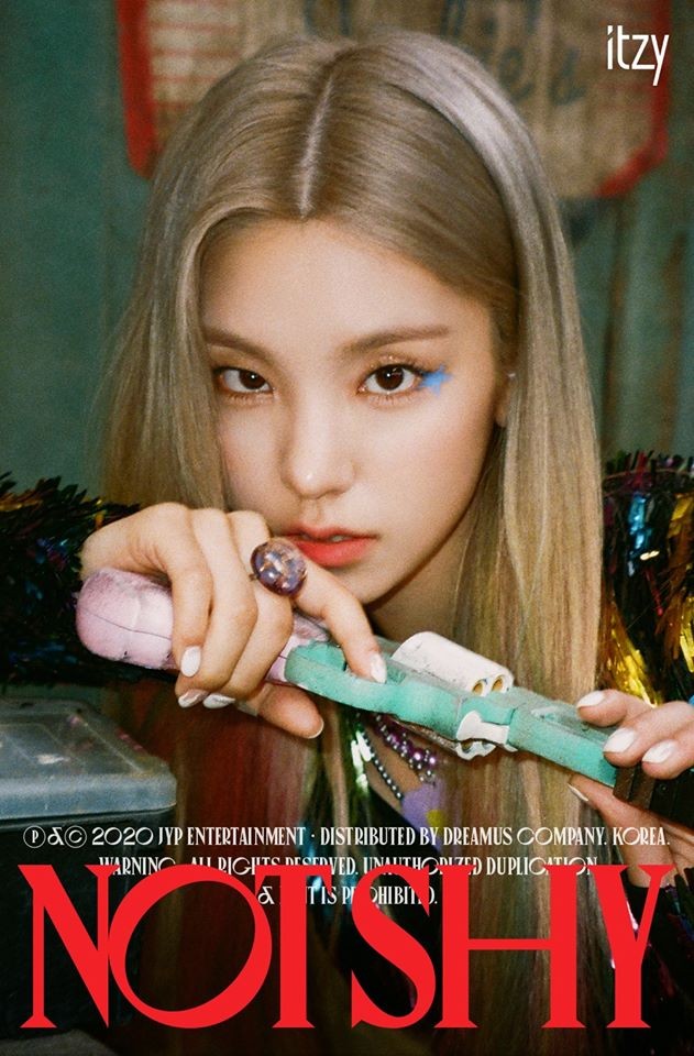 Visual mới của Yeji (ITZY) có gì đặc biệt mà khiến netizen Hàn bàn tán xôn xao mấy ngày? ảnh 3