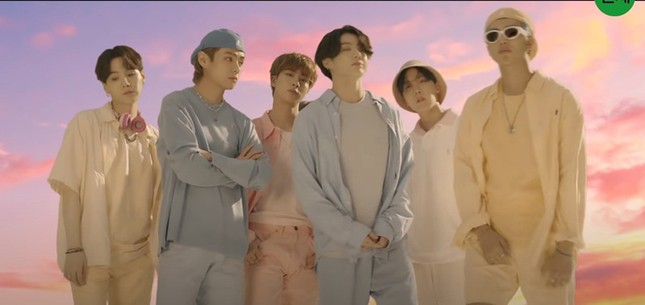 Teaser MV “Dynamite” của BTS ẩn chứa nhiều thông điệp thú vị, từng chi tiết đều có ý nghĩa ảnh 3