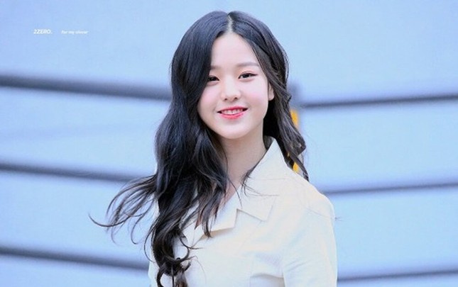 Dự đoán về chiều cao của Jang Won Young khiến netizen sốc nặng, cao bằng soái ca luôn rồi ảnh 1