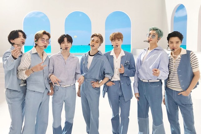 Billboard ra mắt bộ đôi BXH toàn cầu mới, BTS và BLACKPINK ngay lập tức lọt Top 10 cả hai ảnh 1