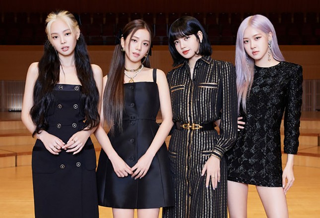 PUBG Mobile tung hai bức ảnh khiến người chơi “náo loạn”, đây là các cô gái BLACKPINK? ảnh 3