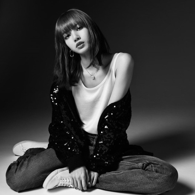 Không phải ai khác, Lisa BLACKPINK chính là sao K-Pop đầu tiên làm được điều này ảnh 2