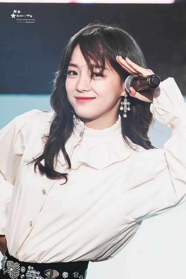 Jang Won Young “vượt mặt” các thành viên BLACKPINK trong Top 5 idol nữ xinh đẹp nhất 2020 ảnh 9