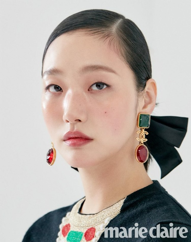 Ngắm trọn bộ hình ấn tượng của Kim Go Eun cùng chú ngựa Maximus (Quân Vương Bất Diệt) ảnh 6