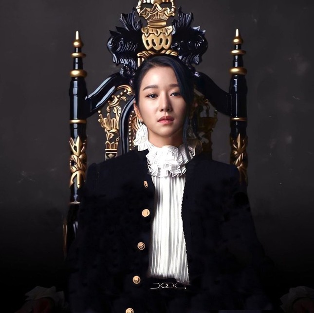 Seo Ye Ji xuất hiện đầy quyền lực trong loạt ảnh quảng cáo cuốn sách đang gây sốt tại Hàn ảnh 2