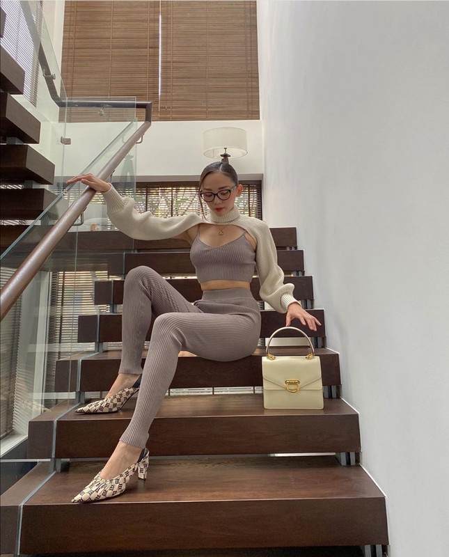 Học ngay Tóc Tiên, Hà Tăng, Chi Pu... cùng loạt mỹ nhân showbiz Việt phối đồ Thu cực đỉnh ảnh 2