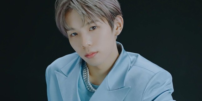 SM có “siêu năng lực” gì mà có thể biến thực tập sinh da ngăm đen thành idol da trắng sáng ảnh 3