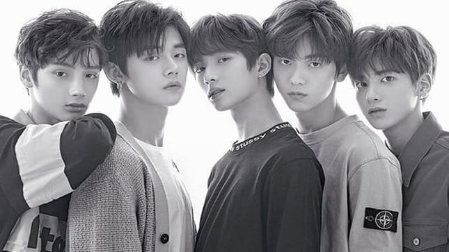 Netizen ghép hình BTS, EXO, SEVENTEEN… để so sánh visual: Boygroup nào về nhất? ảnh 8