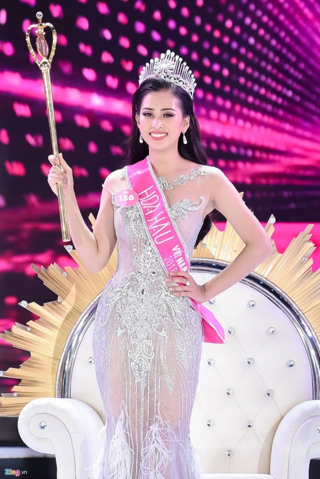 Ngắm nhan sắc sau khi đăng quang của Đỗ Thị Hà và Hoa Hậu Việt Nam qua các thời kỳ ảnh 2