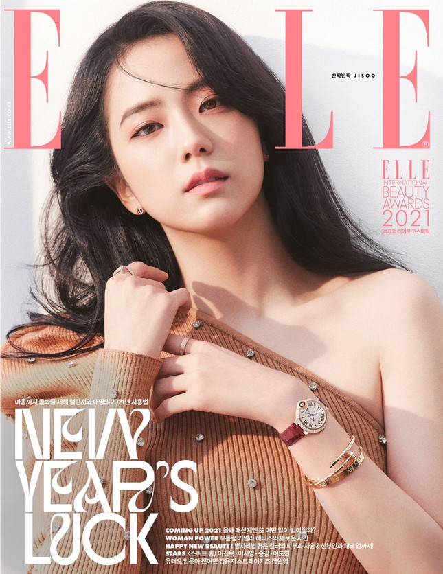 “Mở hàng” bìa ELLE Hàn 2021, Jisoo BLACKPINK khiến fan bất ngờ với nhiều phong cách ảnh 3