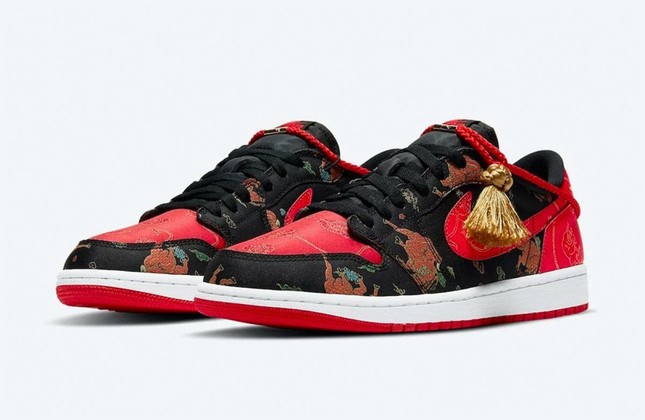 Nike ra mắt đôi giày Air Jordan phiên bản Tết Tân Sửu khiến "team cuồng giày" náo loạn ảnh 3