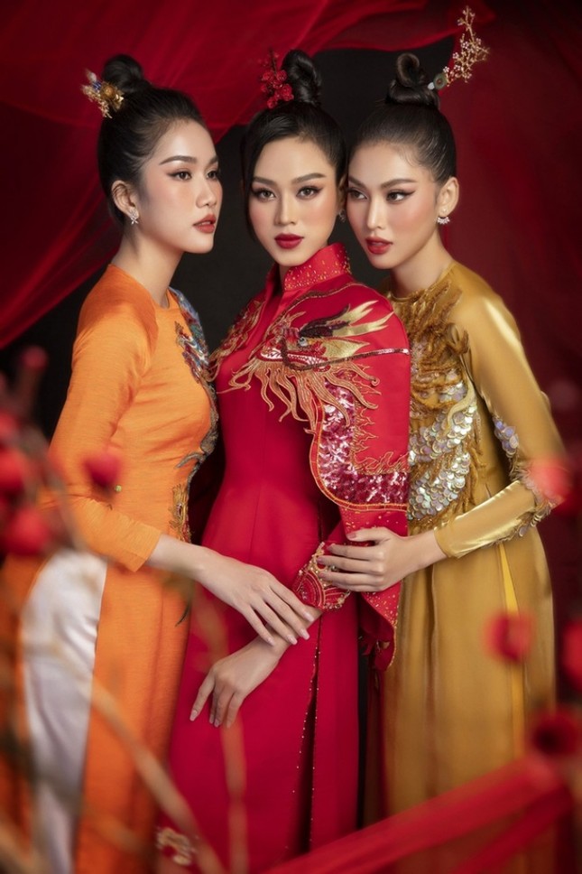 Học ngay mỹ nhân Việt cách diện trang phục Tết vừa thời trang mà không lo bị nóng ảnh 10