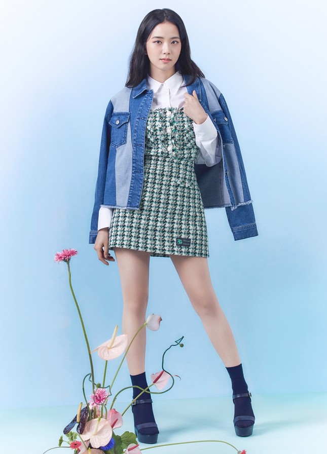 Jisoo (BLACKPINK) thay thế Seohyun (SNSD), trở thành nàng thơ mới của thương hiệu này ảnh 4