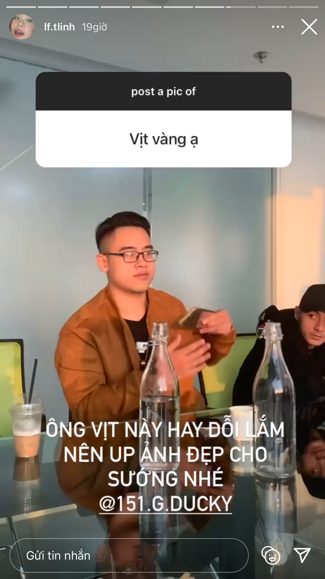 Châu Bùi, Tlinh, Đồng Ánh Quỳnh và loạt bạn trẻ “mê mệt” bởi trào lưu Post A Pic Of ảnh 9