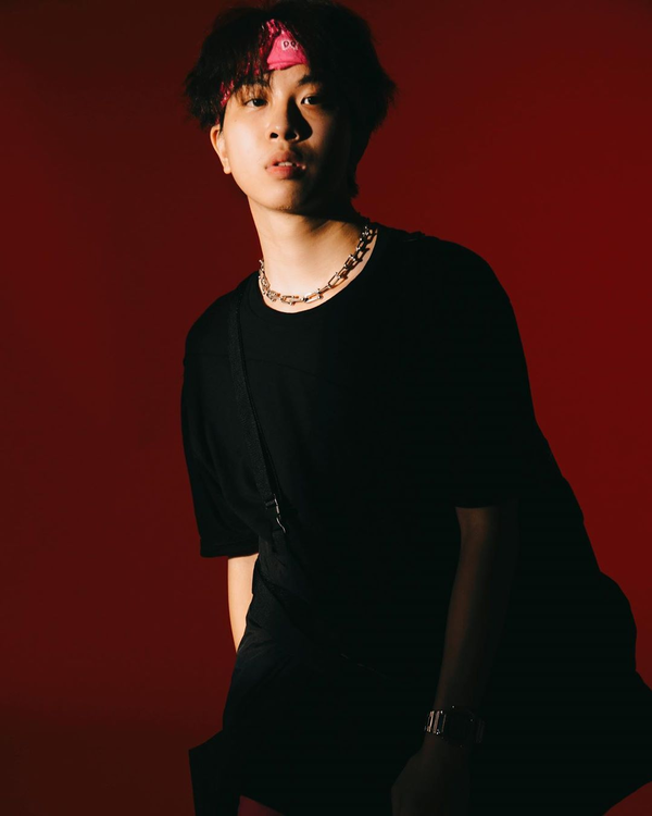 Hết bị tố lăng nhăng, R.Tee lại bị lộ tin nhắn nói xấu Wowy, Ricky Star ở “Rap Việt“? ảnh 1