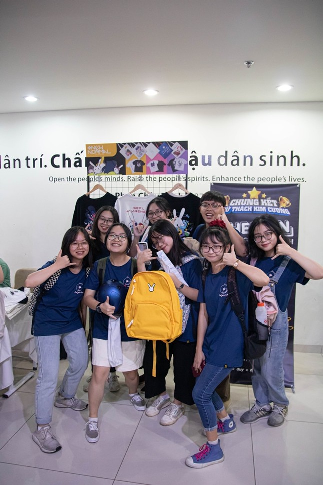 Sau khi hết “kẹt xe”, Kuboss (Rap Việt) liền “tấp vào lề” đeo khẩu trang vì nhân vật này! ảnh 11
