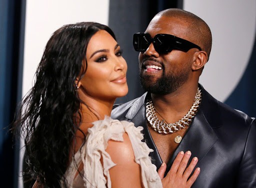 Vì sao Kim Kardashian ly hôn Kanye West nhưng netizen lại réo tên Taylor Swift, Drake? ảnh 1