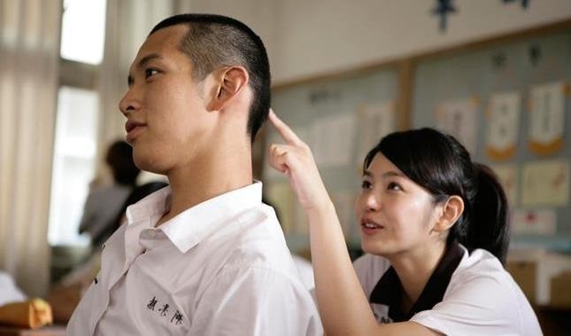 “Cô gái năm ấy chúng ta cùng theo đuổi“: Dư vị tiếc nuối của thanh xuân ảnh 2