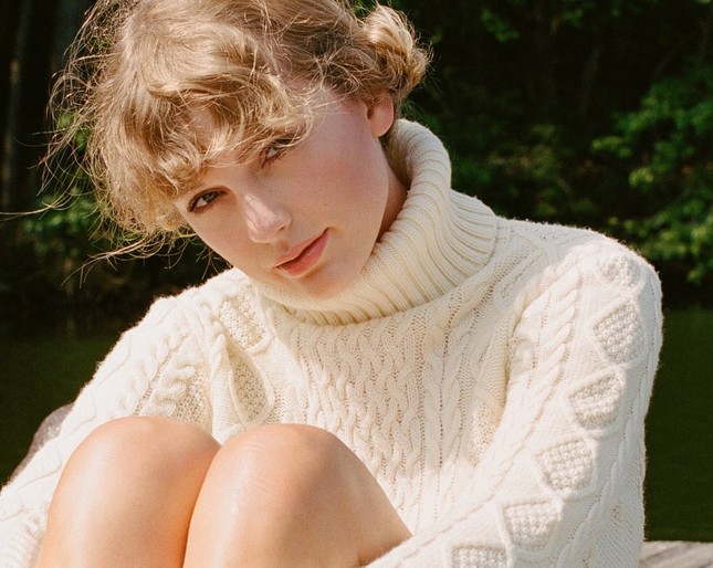 Review MV “cardigan”: Bản tình ca buồn bã, nhuốm màu hoài niệm của Taylor Swift ảnh 6