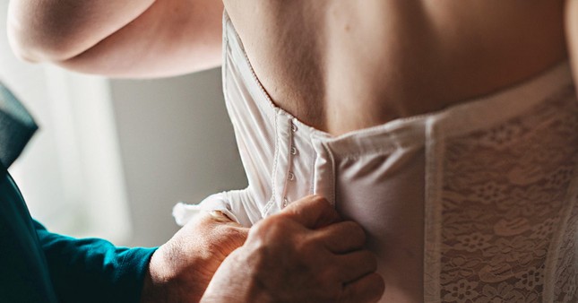 “Thắt lưng buộc bụng” có thể tạo ra vòng eo thần kỳ mà không cần ăn kiêng khổ sở? ảnh 4