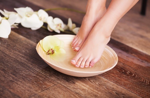 Bí kíp giúp các bạn gái có đôi chân thon khi chụp ảnh mà không cần xài app ảnh 3