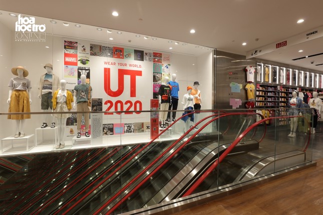 Khám phá cửa hàng rộng 2000 mét vuông tại tòa nhà cao nhất Việt Nam của UNIQLO ảnh 2