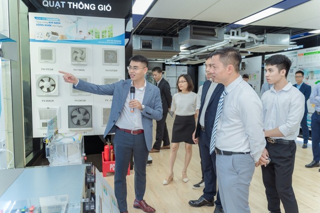 9 sinh viên ưu tú ngành Nhiệt lạnh nhận học bổng với tổng trị giá lên tới 400 triệu đồng ảnh 2