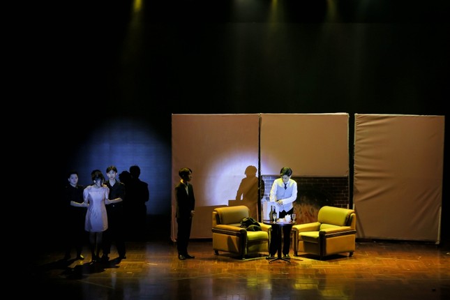 Lạc vào giữa 2 thế giới thực ảo trong vở nhạc kịch “Reverie the Musical” của các Amsers ảnh 5