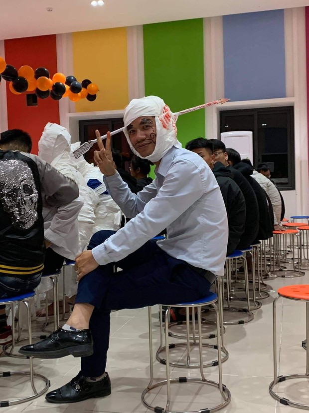 Thầy cô “quẩy hết mình” dịp Halloween cùng teen: Sáng tạo vô biên và “lầy lội” hết sức ảnh 10