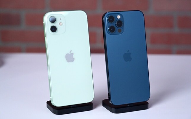 Thị trường iPhone 12, iPhone 12 Pro xách tay ảm đạm: Giá giảm sâu tận 6 triệu đồng ảnh 2