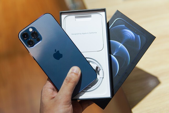 Thị trường iPhone 12, iPhone 12 Pro xách tay ảm đạm: Giá giảm sâu tận 6 triệu đồng ảnh 1
