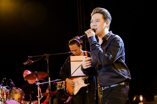Wow Sunset Show: Bữa tiệc âm nhạc để “chill” dành cho những người yêu vẻ đẹp lúc hoàng hôn ảnh 4
