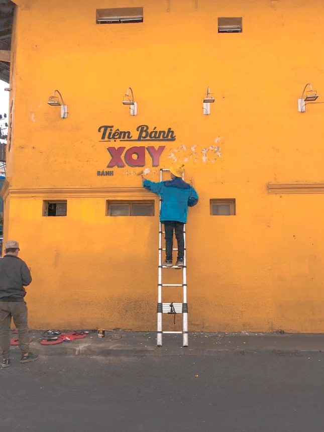 Còn 3 ngày nữa bức tường vàng "Tiệm bánh Cối Xay Gió" bị xoá bỏ, check-in nhanh nào! ảnh 2